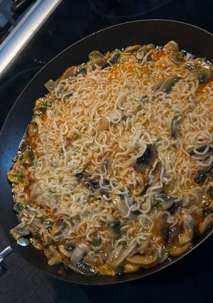 Zdjęcie przepisu Szybka zupa curry z sosem rybnym.