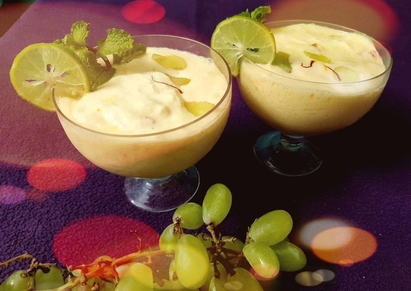 Mango smoothie with lemon