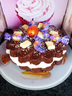 Une photo de Gâteau moelleux au chocolat 🍫 chantilly 😋