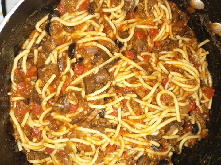 Easy Steps Make Recipes Old-fashioned styled Spaghetti the Awesome  Can Pamper Your Tongue.