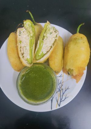 A picture of Chilli Poppers.