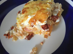 Nagyon szaftos rakott krumpli 😋 recept fotója