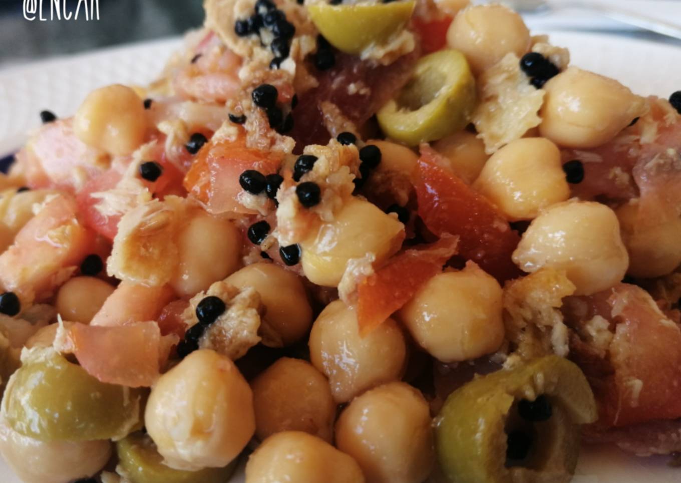 Ensalada marinera de garbanzos