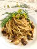 Spaghetti con finocchietto selvatico e sarde (a modo mio)