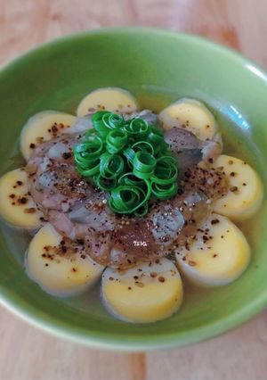 Hình của món ÓC heo chưng đậu hủ trứng.