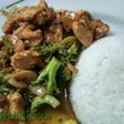 Ayam brokoli lada hitam