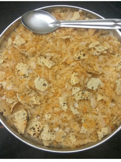 પાપડ પૌંઆ (Papad Pauva Recipe in Gujarati) રેસીપી મુખ્ય ફોટો