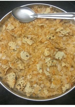 પાપડ પૌંઆ (Papad Pauva Recipe in Gujarati) રેસીપી મુખ્ય ફોટો