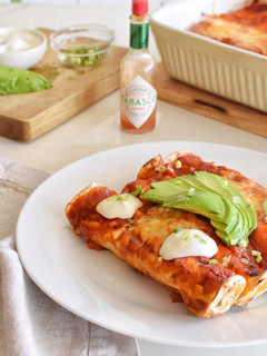 Una foto de Enchiladas de pollo en salsa roja | Comida Mexicana
