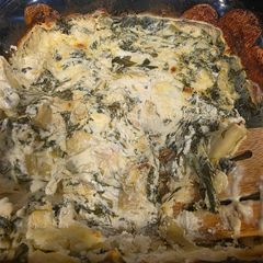 A picture of Spinach artichoke dip.