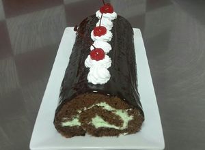 Una foto de Pionono de chocolate y menta