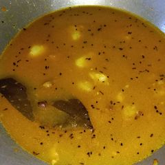 A picture of Aloo chana sabji.