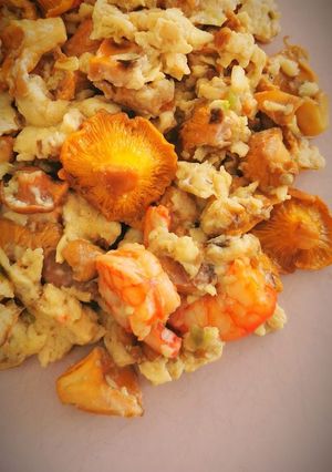 Una foto de Revuelto de Picornells, Gambas y Ajetes