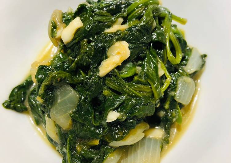Recipe of Speedy Sautéed Garlic Spinach