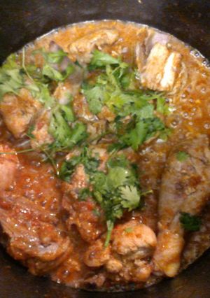 A picture of Green Chili / Pepper chicken.