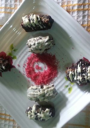 A picture of Dark chocolate balls# author Marathon.