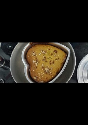 A picture of Semolina cake.