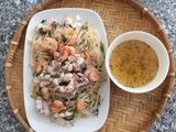 Hủ tíu xào tôm thịt