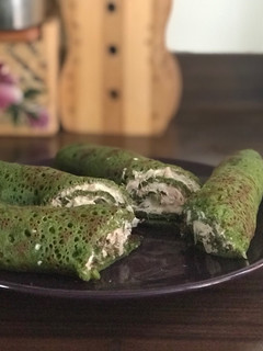 Una foto de Panqueques de acelga rellenos