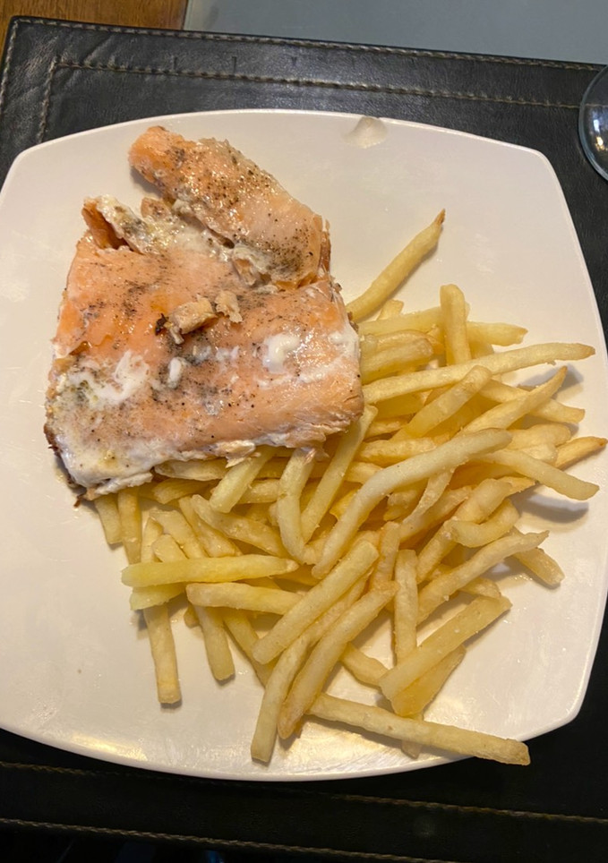 Una foto de Salmón a la mantequilla