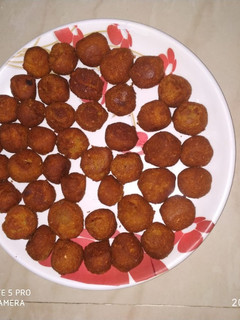 புடலங்காய் கோலா உருண்டை செய்முறை முக்கிய புகைப்படம்