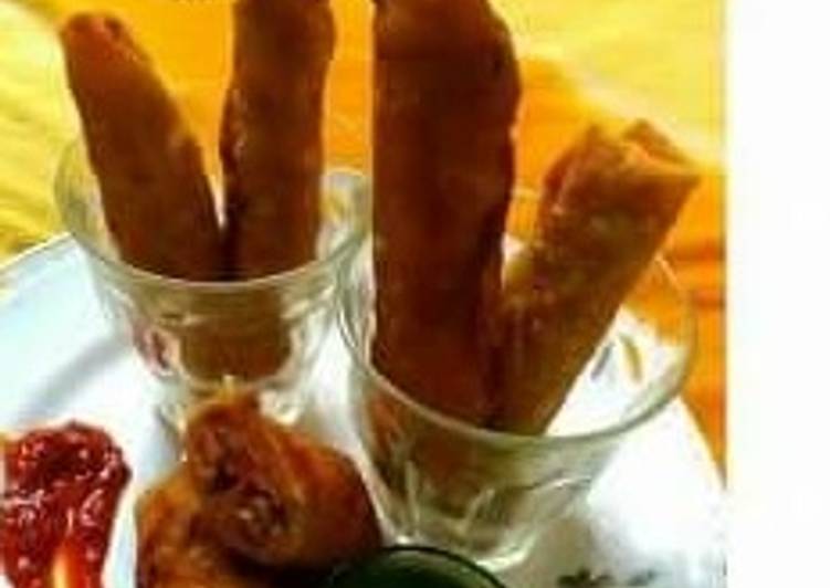 Recipe of Ultimate Schezwan Maggi Spring Roll