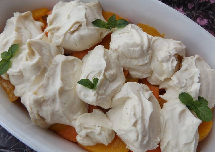 Fuente dulce de galletas de canela con melón