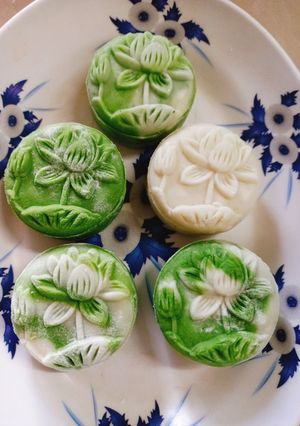 Hình của món Bánh trung thu bột gạo trà xanh.