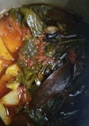 A picture of Kashmiri Style Kadam Ganth gobhi ki sabzi.