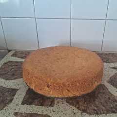 Una foto de Torta a la crema de limon🍋🍋