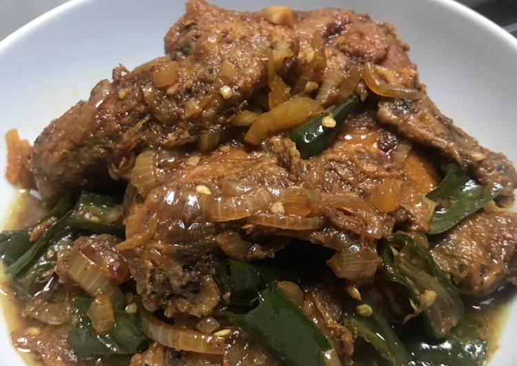 Bagaimana memasak Ayam goreng saos tiram yang Sempurna