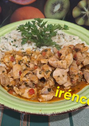 Csirkecomb pörkölt 🍗🧅🧄🍗 snidllinges nokedlivel recept fotója
