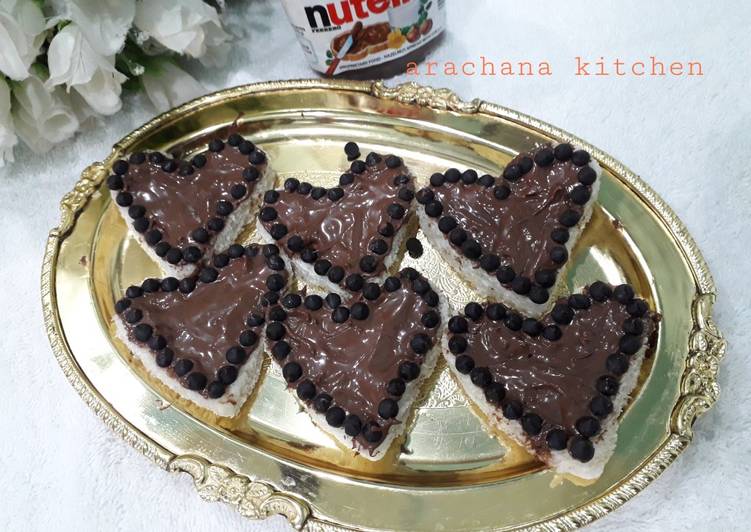 Steps to Prepare Speedy Nutella top on bread with choco chips
