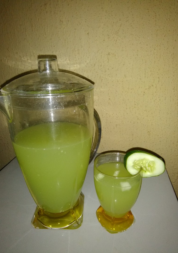 A picture of Cucumber lemonade.
