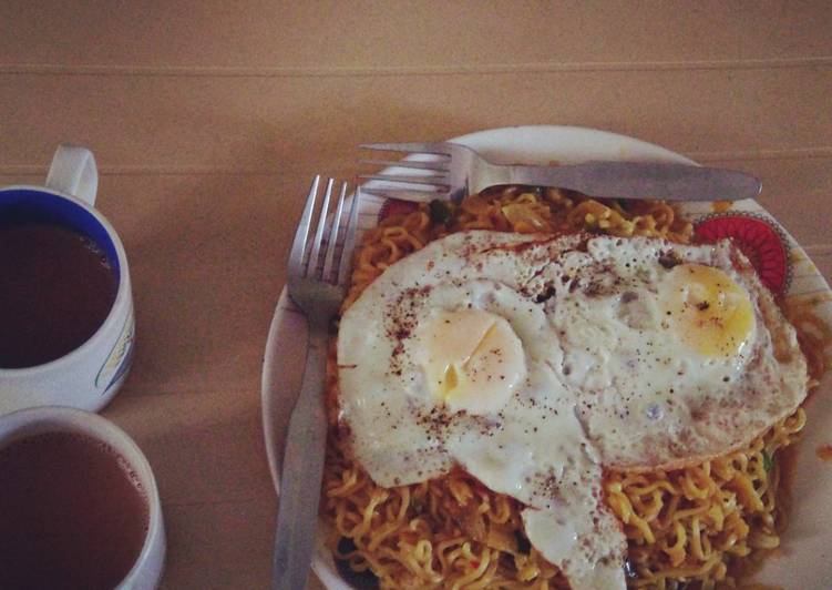 Steps to Prepare Any-night-of-the-week Poached Egg maggi