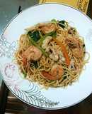 Mì xào hải sản