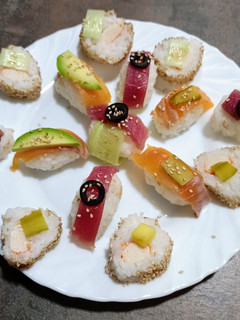 Una foto de Sushi casero