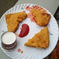 A picture of Bread pakora.