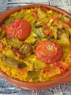 Una foto de Arroz con pollo al horno