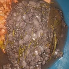 A picture of Frijoles quebrados.