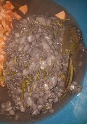 A picture of Frijoles quebrados.