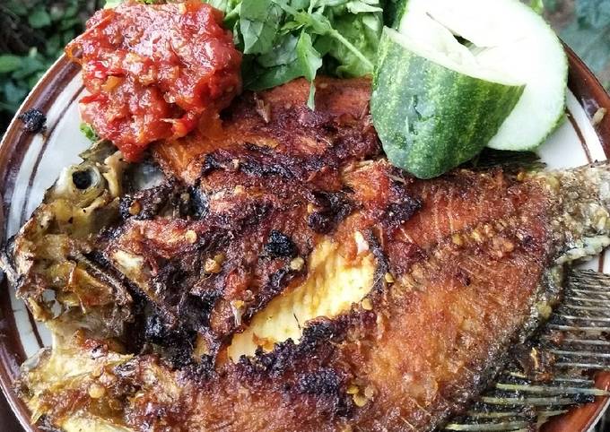 Ikan bakar sambal terasi