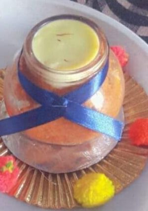 A picture of Carrot halwa with rabdi.