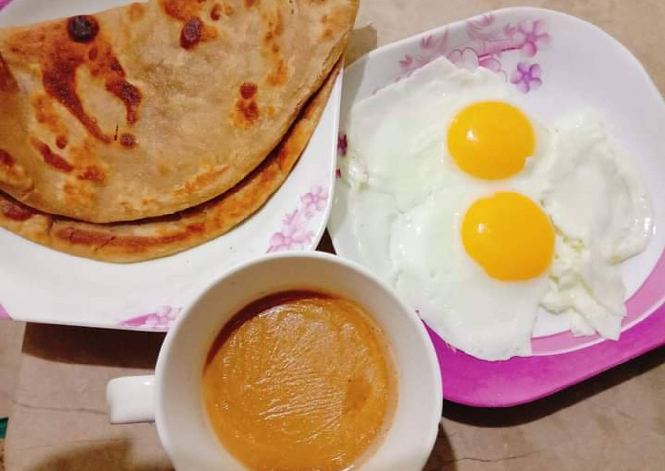 Desi Nashta (paratha,andha,chai)