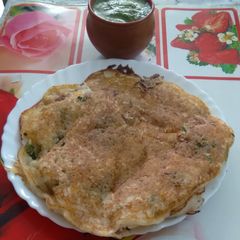 A picture of Uttappam.