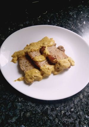 Foto principal de Lomo de cerdo con salsa mostaza