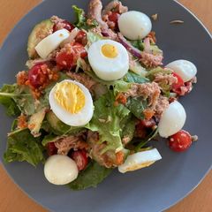 A picture of Tuna&egg salad.