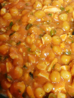 Una foto de Garbanzos con tomate
