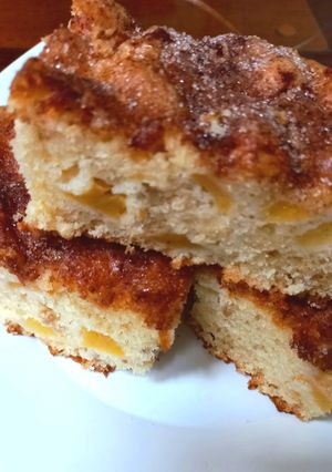 Una foto de Tarta de Manzana 🍎con Canela en Licuadora Bolo de Maçã com Casca e Pedaços