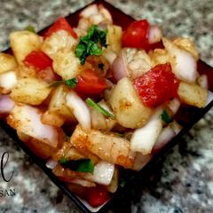 A picture of Khati methi Aloo (chat).